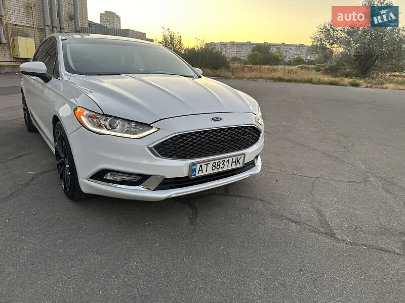 Седан Ford Fusion 2017 в Херсоне