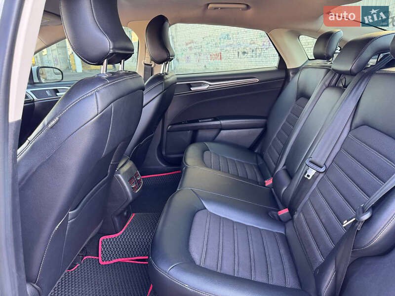 Седан Ford Fusion 2017 в Херсоне