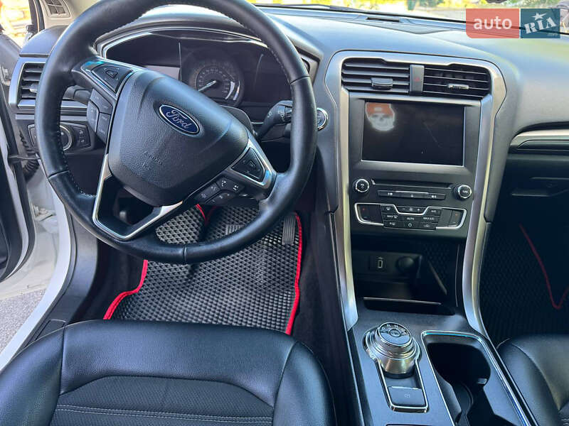Седан Ford Fusion 2017 в Херсоне