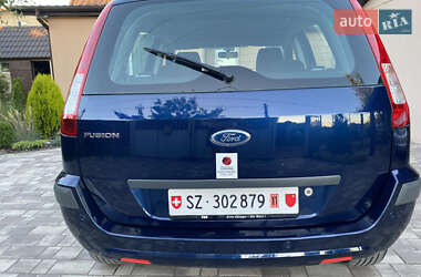 Хэтчбек Ford Fusion 2010 в 