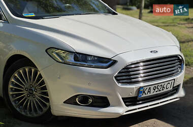 Седан Ford Fusion 2014 в 