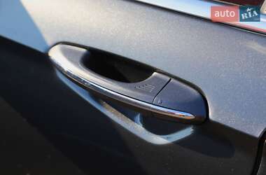 Седан Ford Fusion 2016 в 