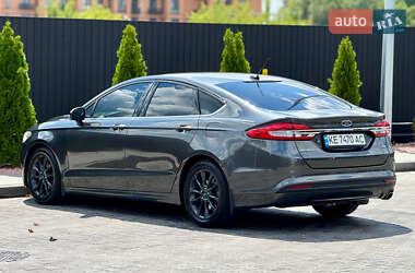 Седан Ford Fusion 2016 в 