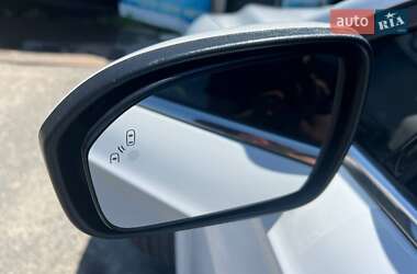 Седан Ford Fusion 2019 в 