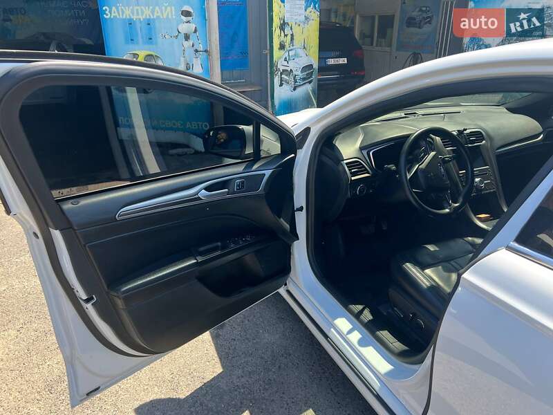 Седан Ford Fusion 2019 в Полтаві