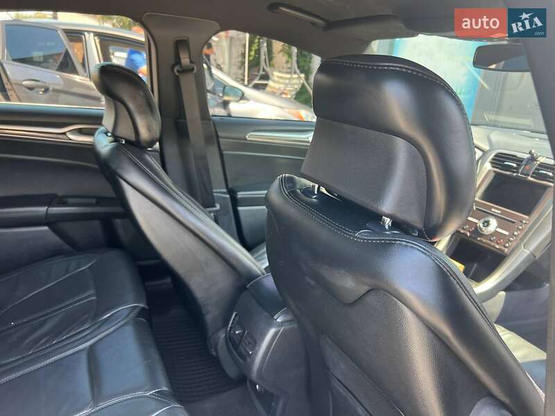 Седан Ford Fusion 2019 в Полтаві