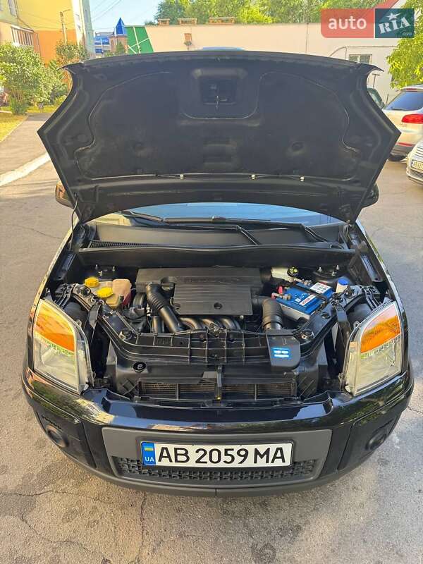 Хэтчбек Ford Fusion 2009 в Виннице