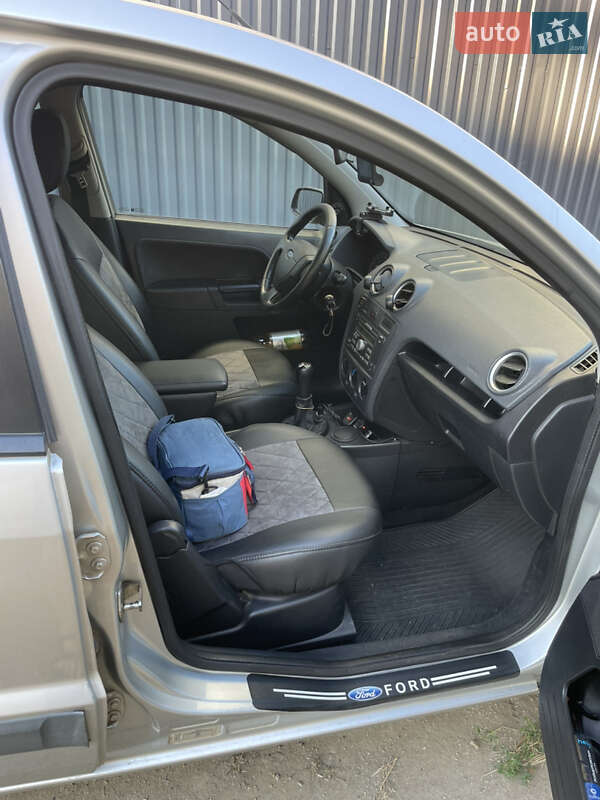 Хетчбек Ford Fusion 2007 в Береговому