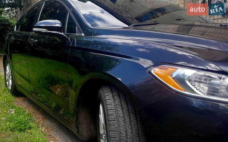 Седан Ford Fusion 2014 в Києві