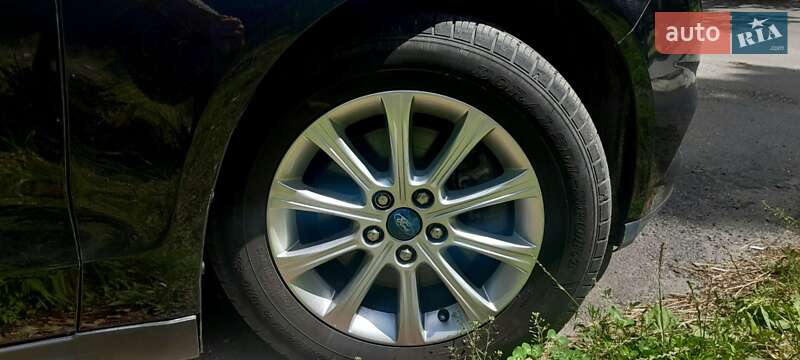 Седан Ford Fusion 2014 в Києві