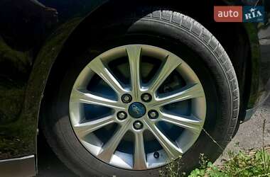 Седан Ford Fusion 2014 в 