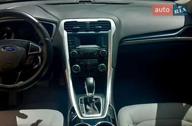 Седан Ford Fusion 2014 в 