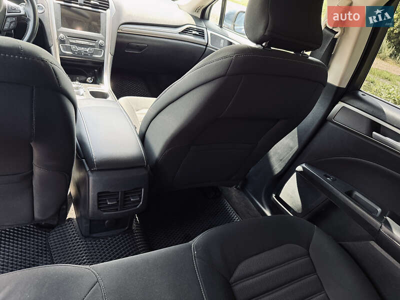 Седан Ford Fusion 2017 в Павлограде