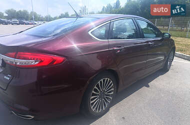 Седан Ford Fusion 2017 в 