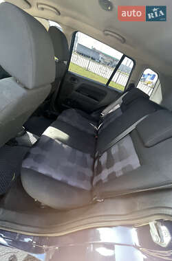 Хэтчбек Ford Fusion 2010 в 