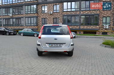Хэтчбек Ford Fusion 2008 в 