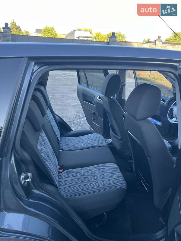 Хэтчбек Ford Fusion 2007 в Ровно