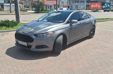 Седан Ford Fusion 2013 в 