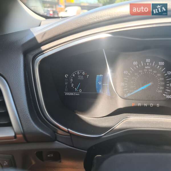 Седан Ford Fusion 2013 в Сумах