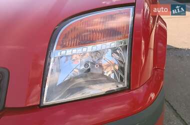 Хэтчбек Ford Fusion 2011 в 