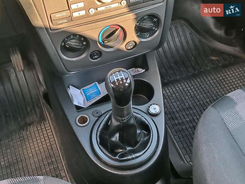 Хэтчбек Ford Fusion 2011 в Харькове