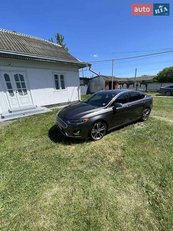 Ford Fusion 2019