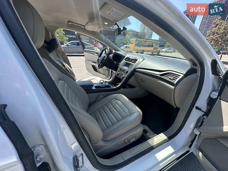 Седан Ford Fusion 2016 в Киеве