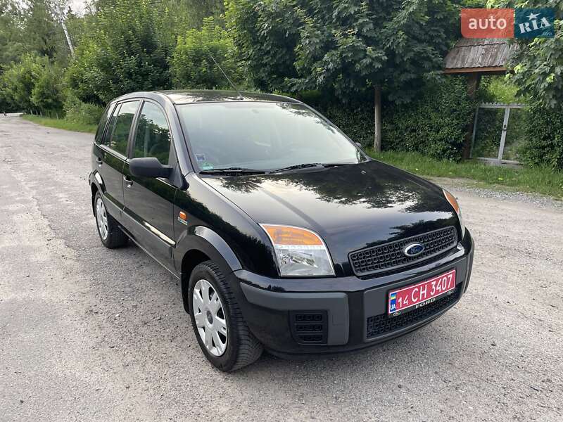 Хетчбек Ford Fusion 2008 в 