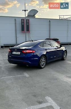 Седан Ford Fusion 2013 в 