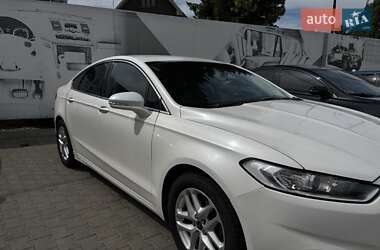 Седан Ford Fusion 2013 в Черновцах