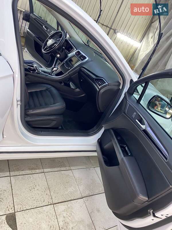 Седан Ford Fusion 2013 в Клавдиевом-Тарасове
