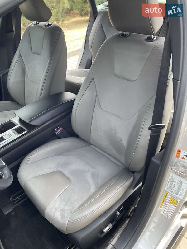 Седан Ford Fusion 2017 в Одесі