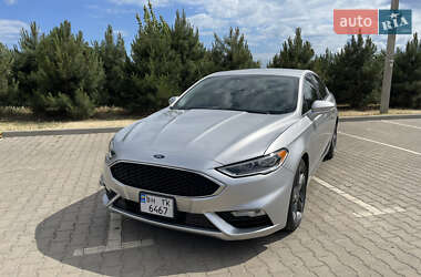 Седан Ford Fusion 2017 в 