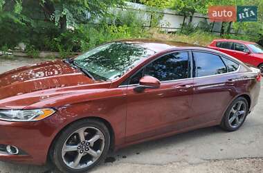Седан Ford Fusion 2016 в 
