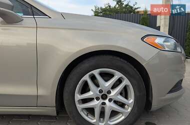 Седан Ford Fusion 2014 в 