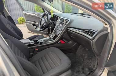 Седан Ford Fusion 2014 в 