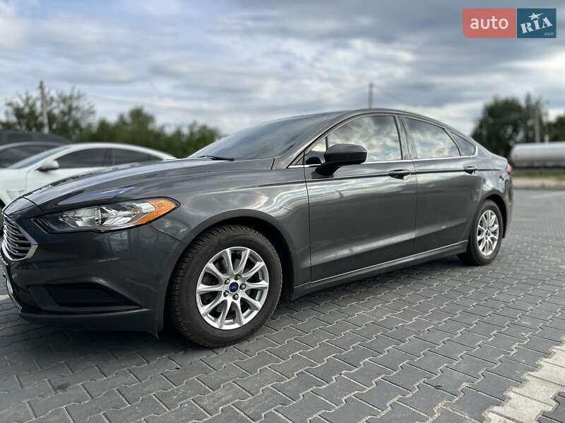 Седан Ford Fusion 2016 в Києві