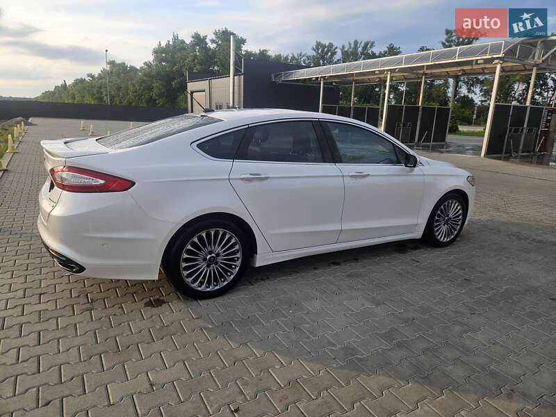 Седан Ford Fusion 2013 в Кагарлыке
