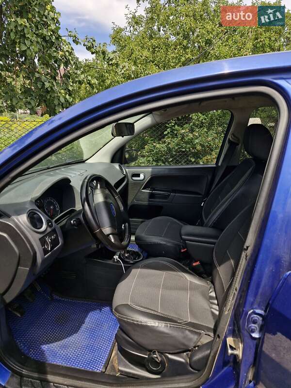 Хэтчбек Ford Fusion 2007 в Косове