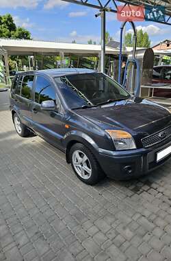 Хэтчбек Ford Fusion 2010 в Новомосковске