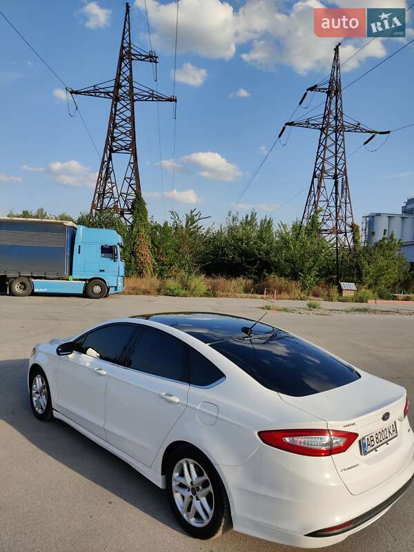 Седан Ford Fusion 2015 в Вінниці