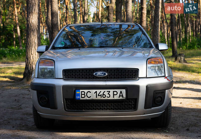 Хэтчбек Ford Fusion 2008 в Житомире