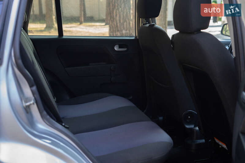 Хэтчбек Ford Fusion 2008 в Житомире
