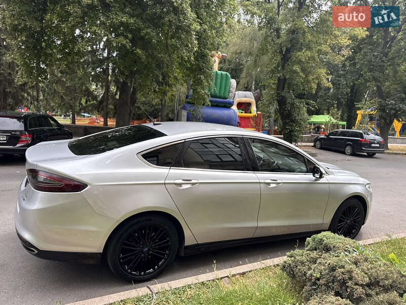 Седан Ford Fusion 2016 в Києві фото 11 Седан Ford Fusion 2016 в Києві