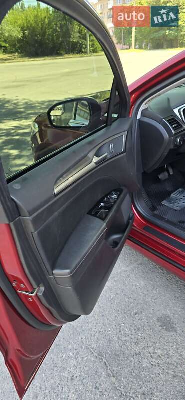 Седан Ford Fusion 2016 в Запорожье