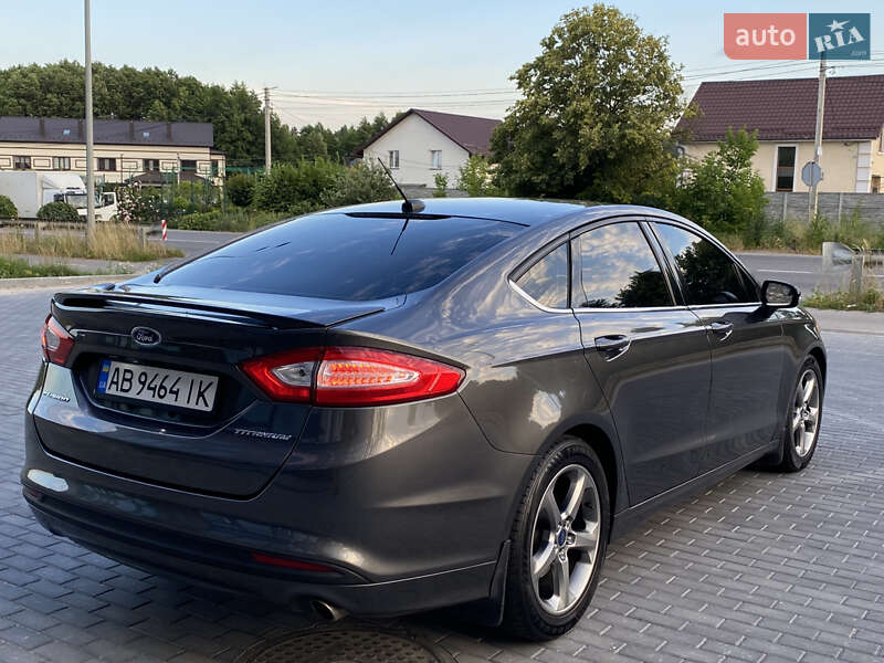 Седан Ford Fusion 2015 в Виннице
