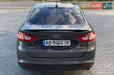 Седан Ford Fusion 2015 в 
