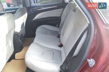 Седан Ford Fusion 2014 в 