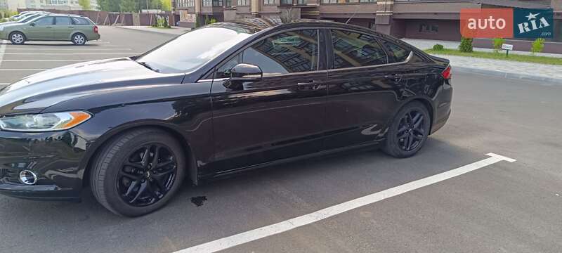 Седан Ford Fusion 2016 в Чернігові