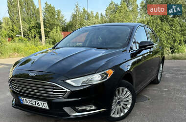 Седан Ford Fusion 2017 в 